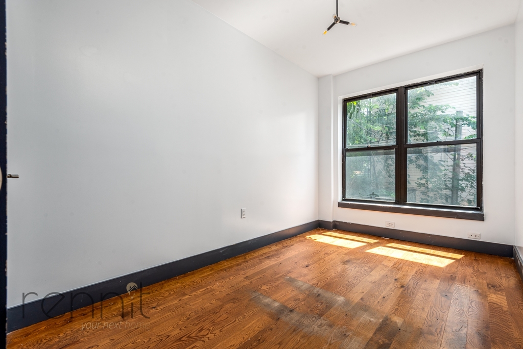 174 Knickerbocker Avenue - Photo 6