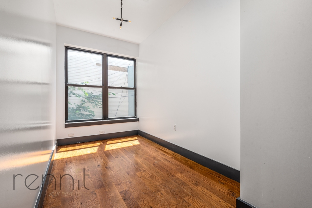 174 Knickerbocker Avenue - Photo 10