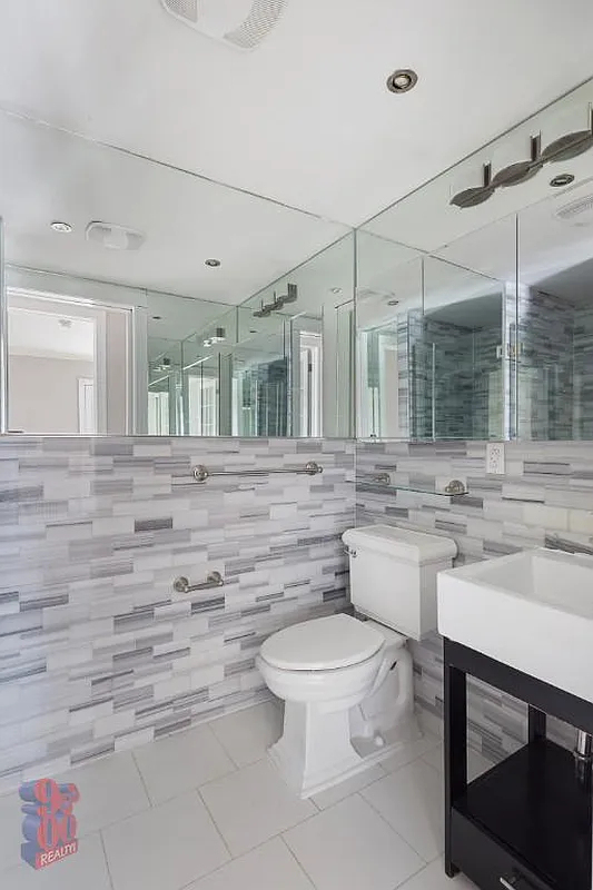 326 West 100th Street - Photo 18