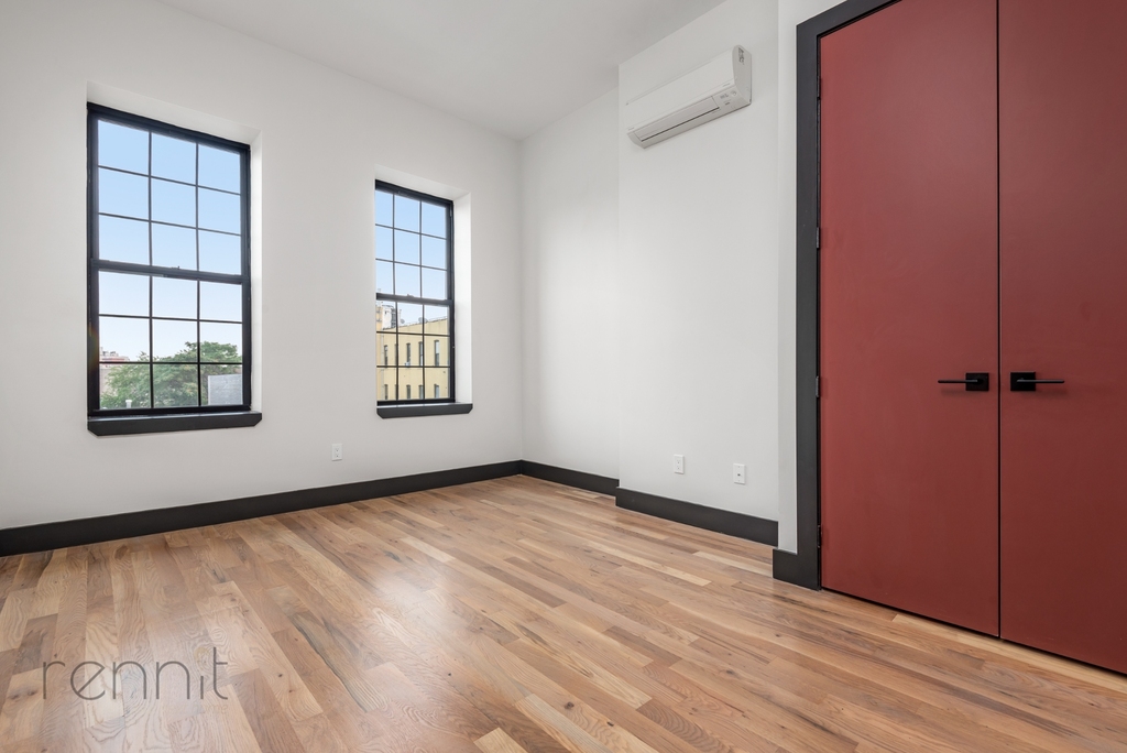 127 Thames Street - Photo 9