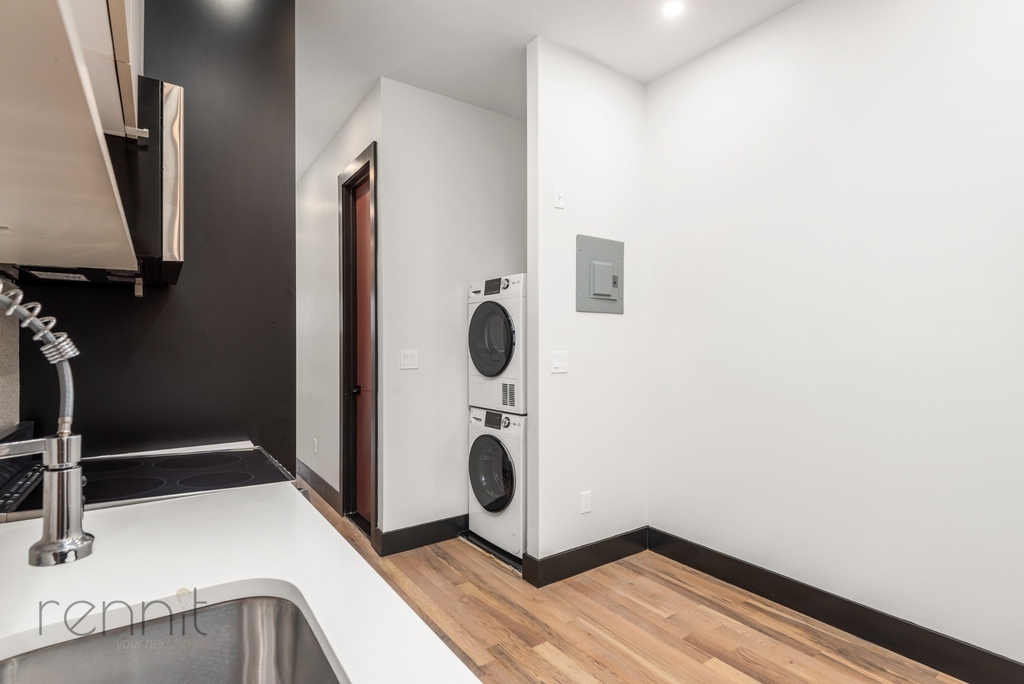 127 Thames Street - Photo 4