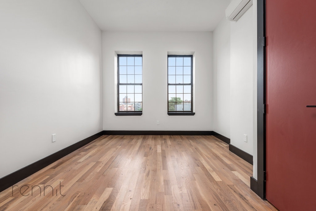 127 Thames Street - Photo 6