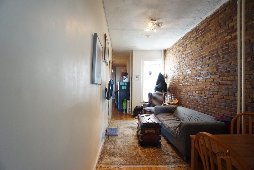 1354 Willoughby Avenue - Photo 4
