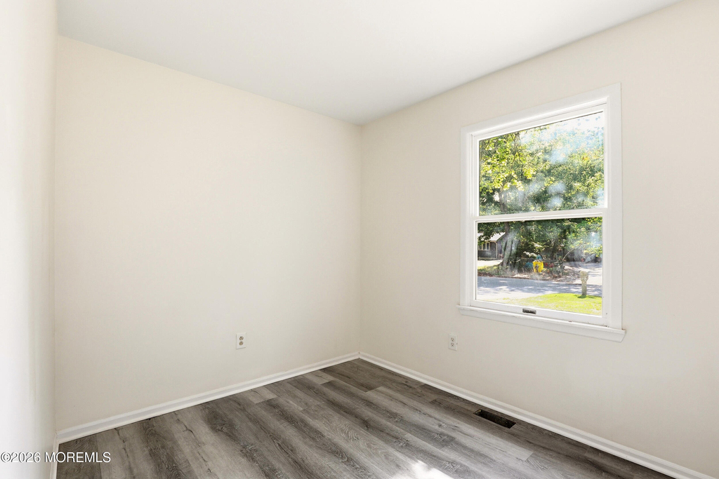1305 Marshall Street - Photo 11