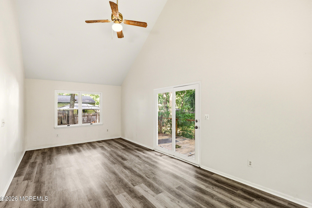 1305 Marshall Street - Photo 9