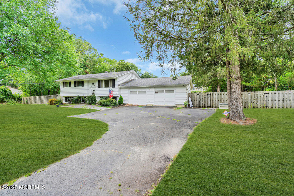 624 Fort Plains Road - Photo 1