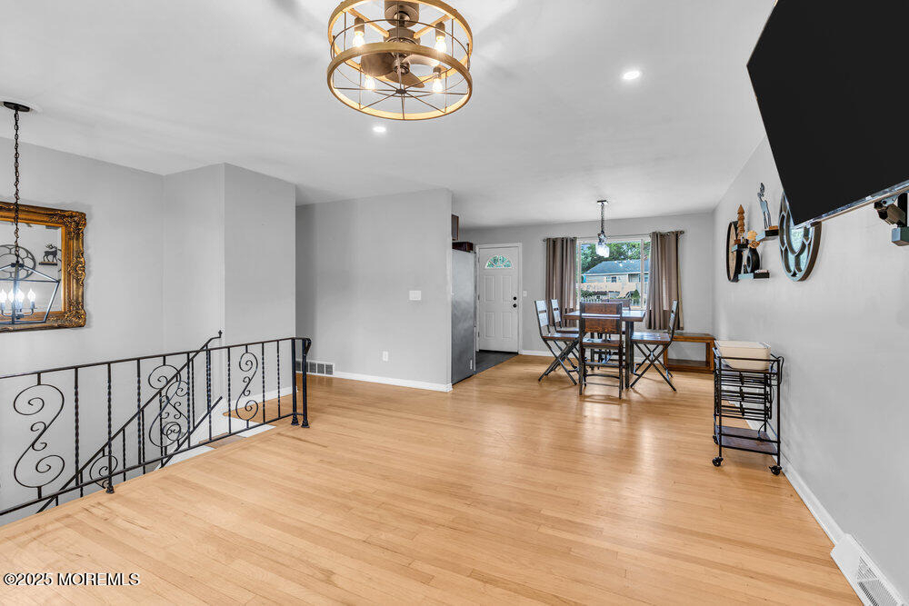 624 Fort Plains Road - Photo 3