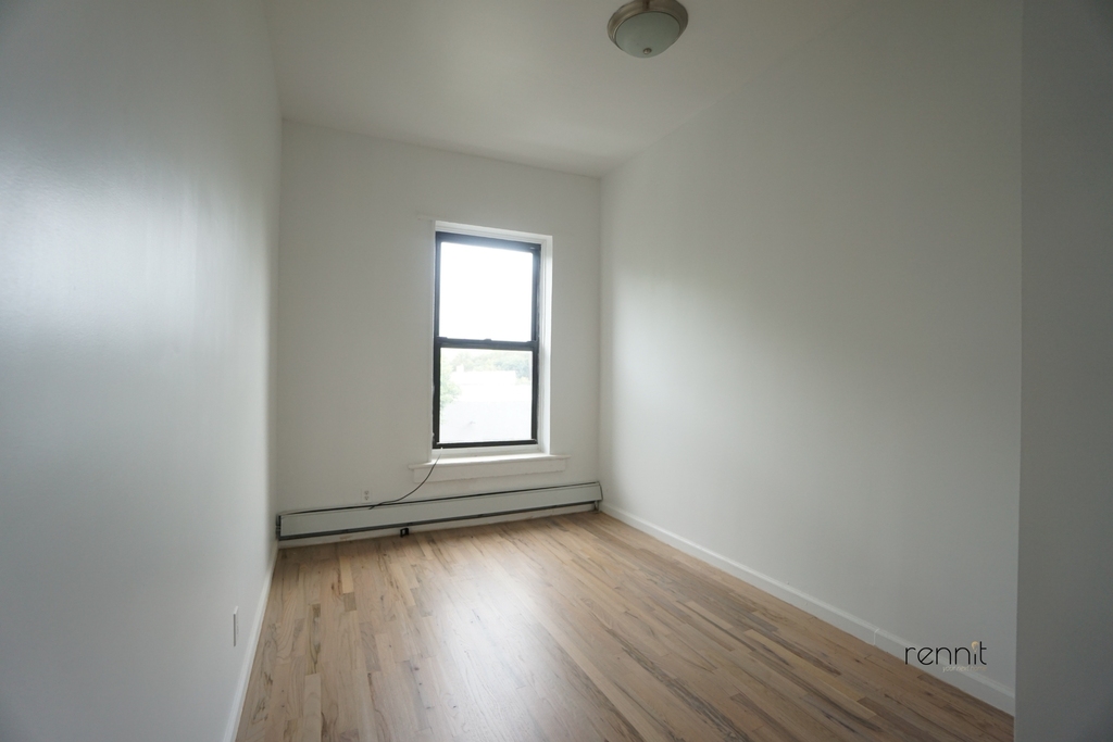 744 Myrtle Avenue - Photo 9