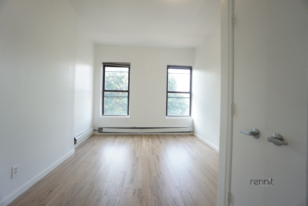 744 Myrtle Avenue - Photo 8