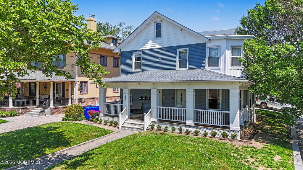 601 4th Avenue - Photo 2