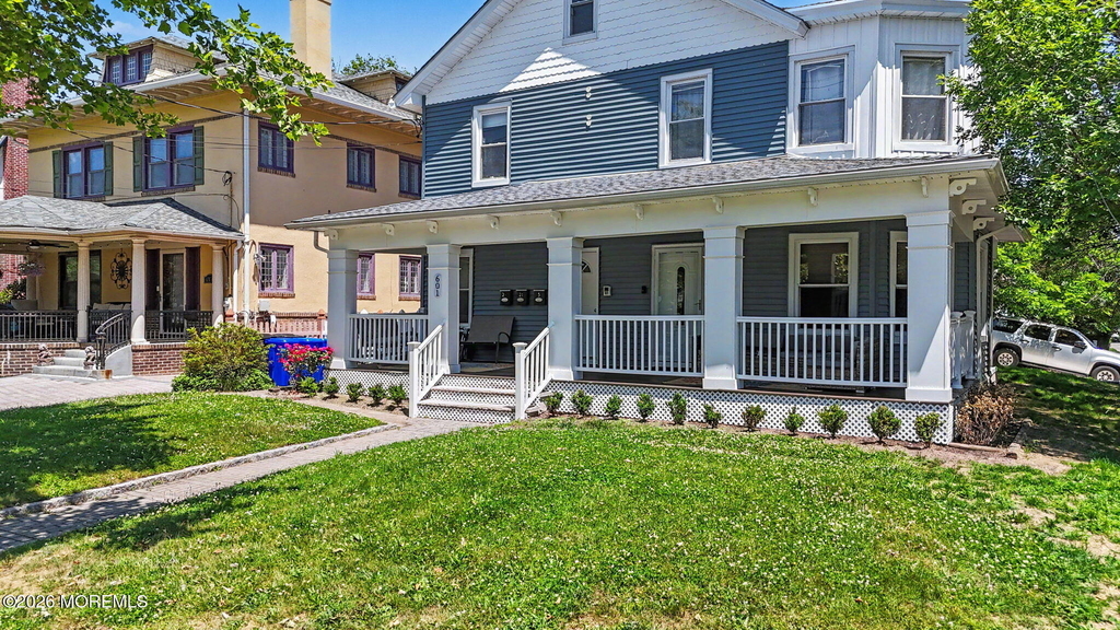 601 4th Avenue - Photo 1