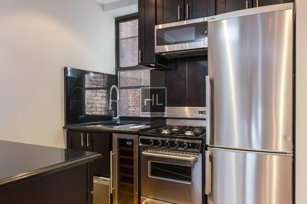 W 52nd St. - Photo 1