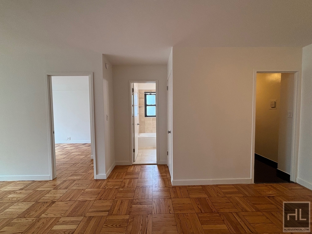 East 16 Avenue - Photo 1