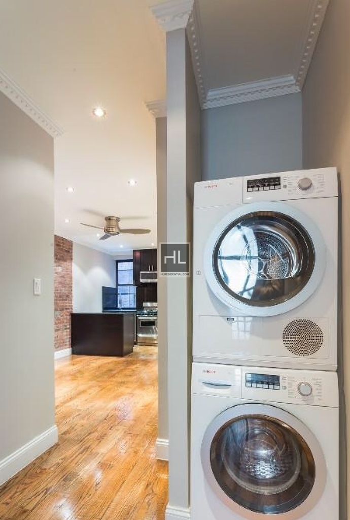 W 52nd St. - Photo 2