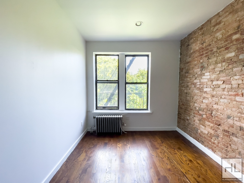 Nostrand Avenue - Photo 1