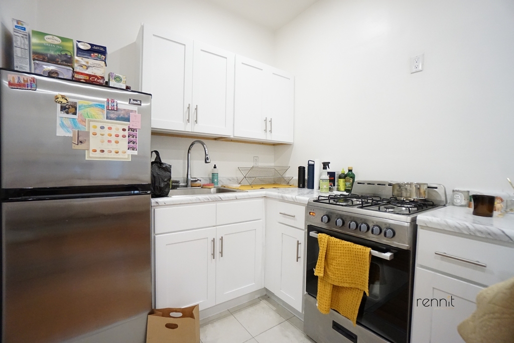 818 Marcy Avenue - Photo 1