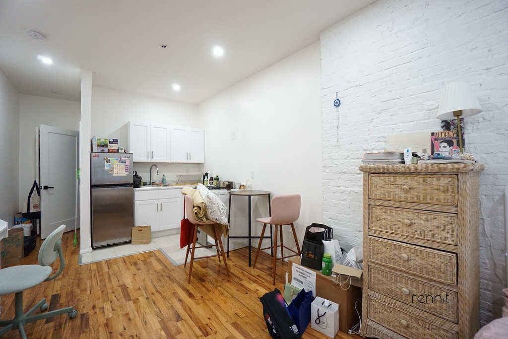 818 Marcy Avenue - Photo 9