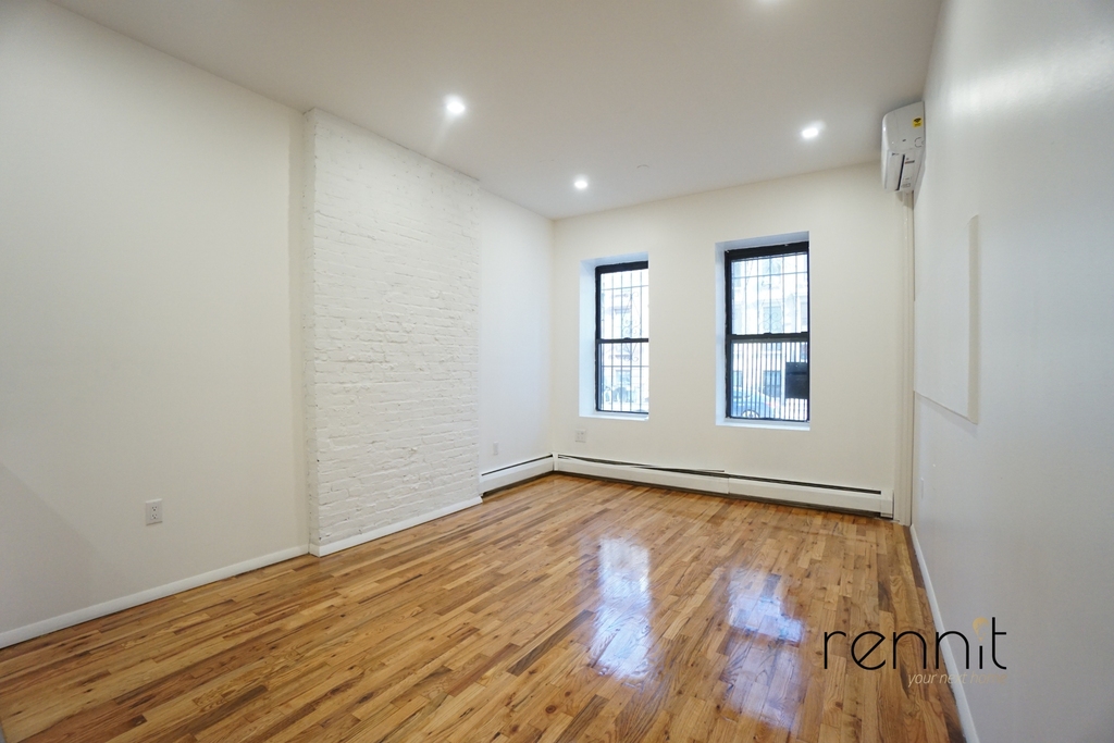 818 Marcy Avenue - Photo 0