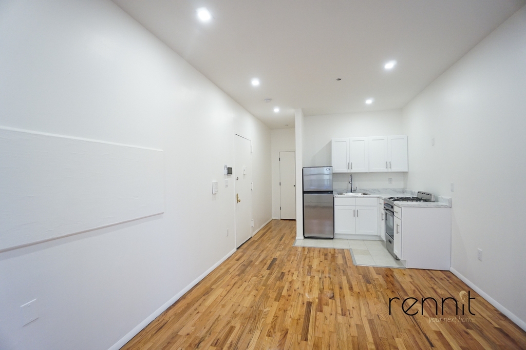 818 Marcy Avenue - Photo 5