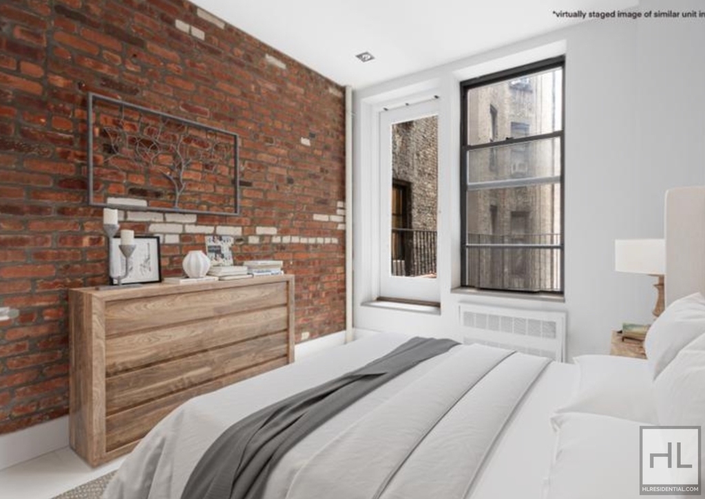 Stanton Street - Photo 1