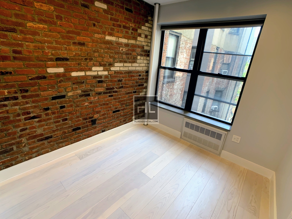 Stanton Street - Photo 5