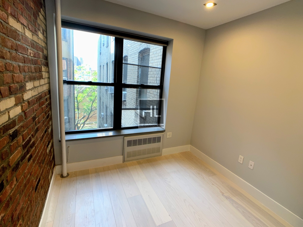 Stanton Street - Photo 4