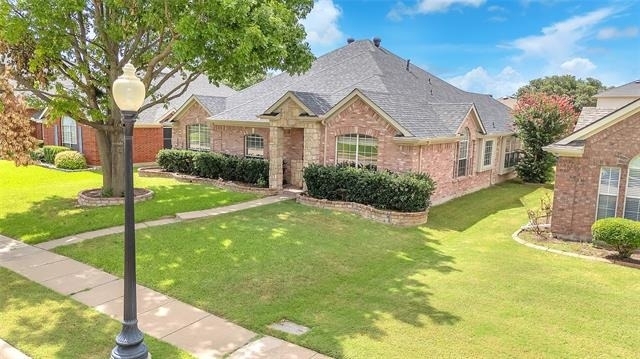 10809 River Oaks Drive - Photo 2