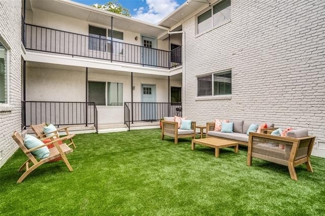 5444 Gaston Avenue - Photo 18