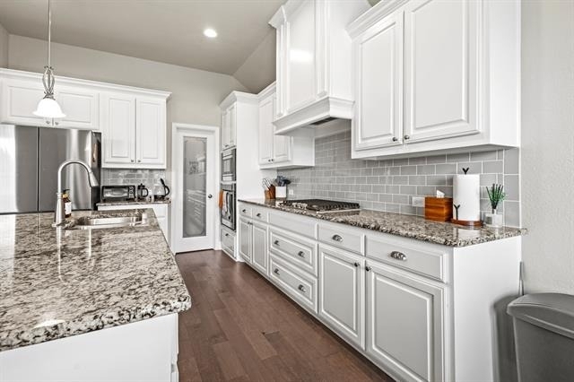 3406 Woodford Drive - Photo 9