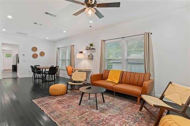 1106 W Chestnut Street - Photo 37