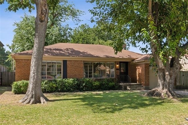 3884 Van Ness Lane - Photo 1