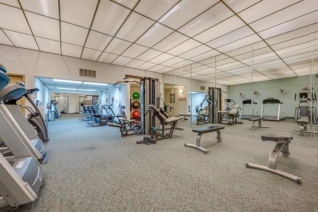 6211 W Northwest Highway - Photo 23