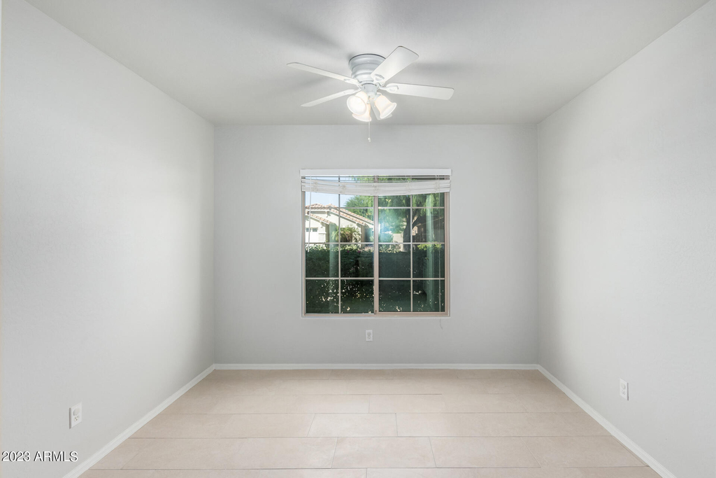 17715 W Redfield Road - Photo 9