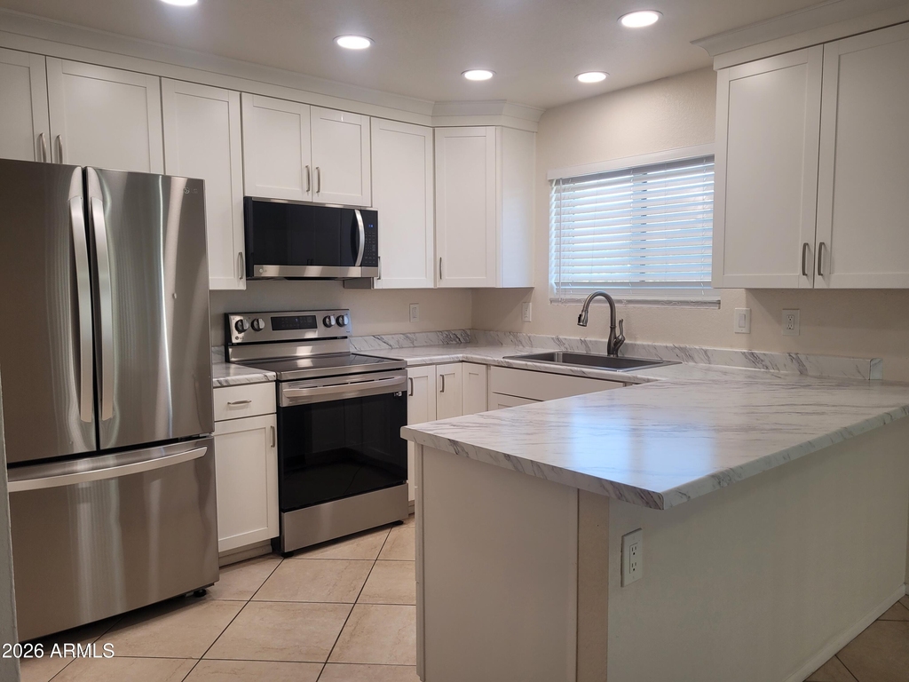 3910 E Shomi Street - Photo 2