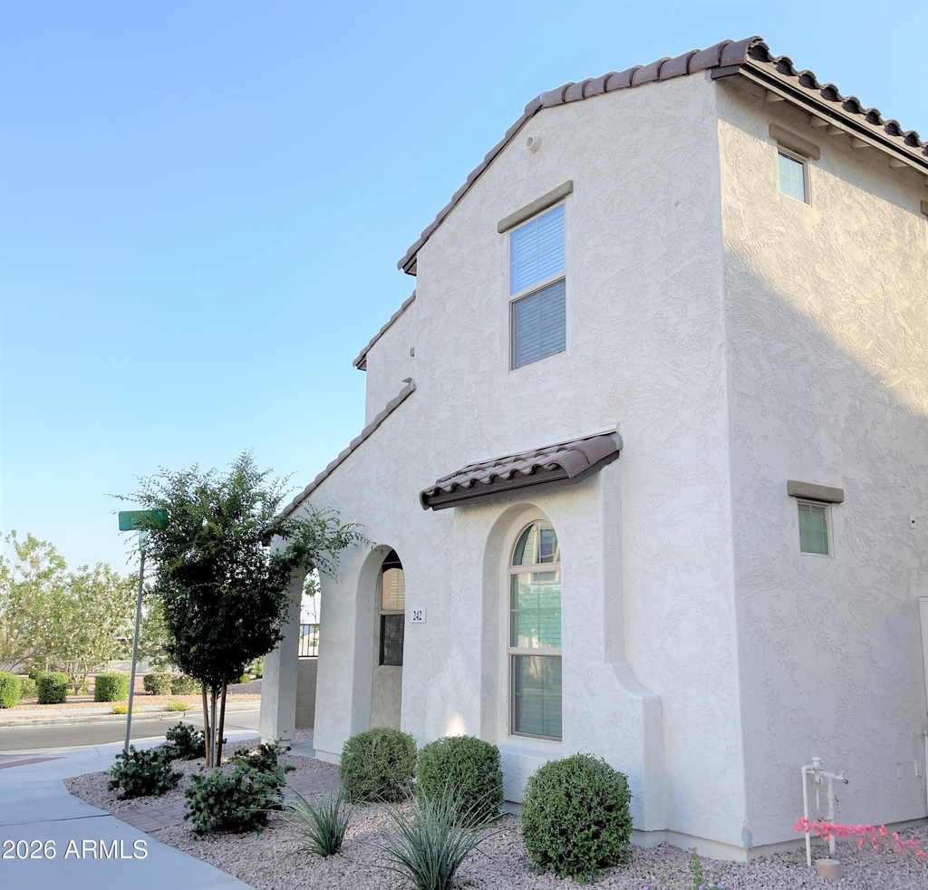 242 N Sunrise -- - Photo 0