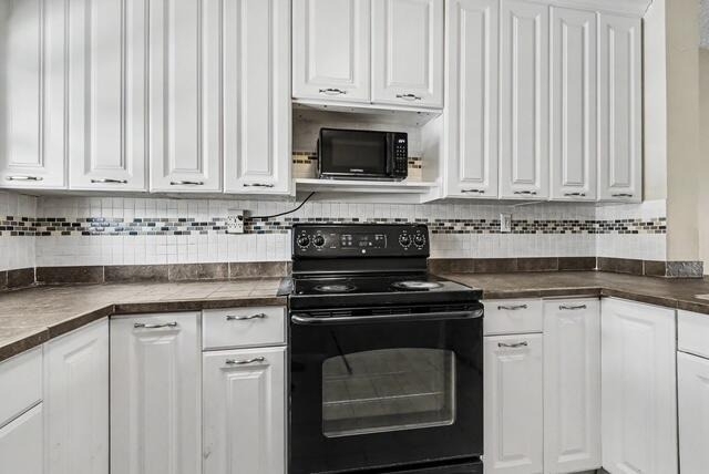 8327 Fairway Road - Photo 4
