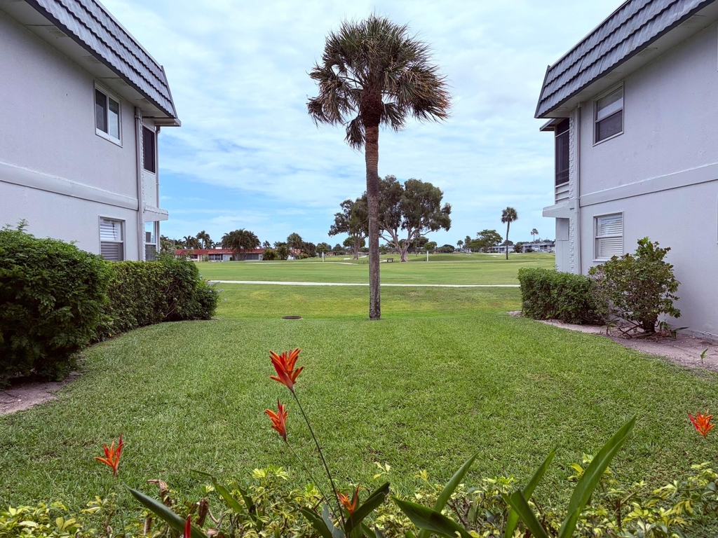 207 Tuscany D - Photo 1