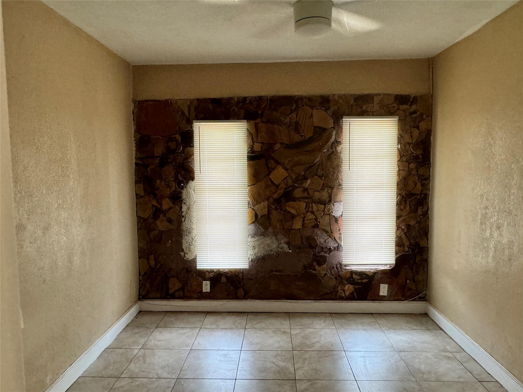 2091 Oleander Drive - Photo 8