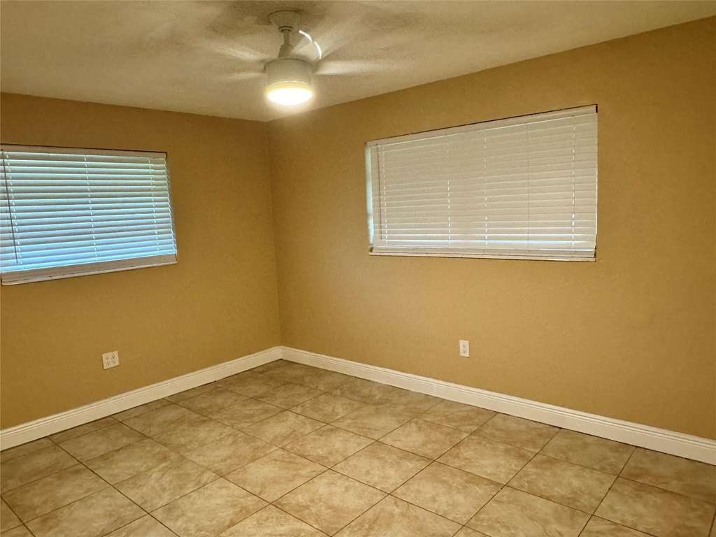 2091 Oleander Drive - Photo 10