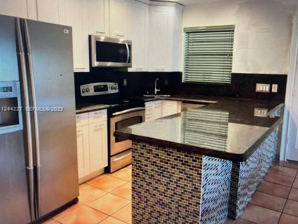 1174 Nw 13th Street - Photo 23