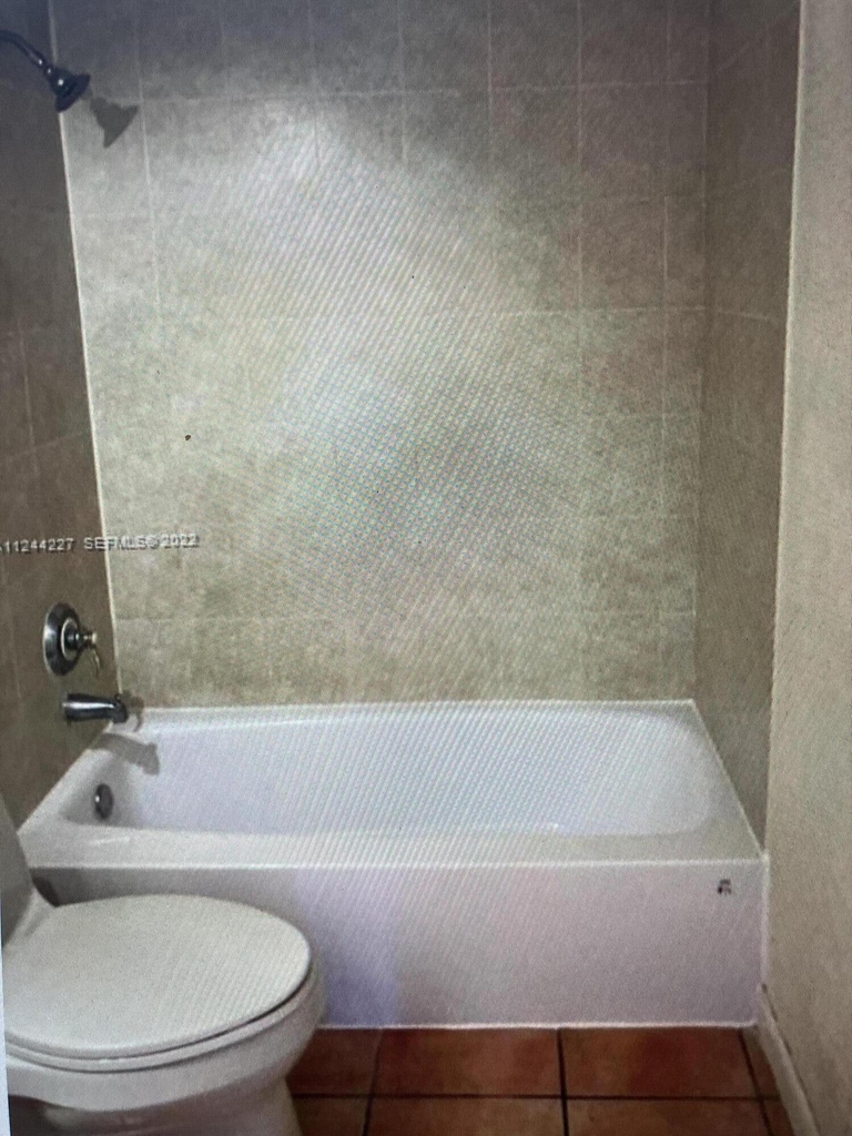 1174 Nw 13th Street - Photo 7