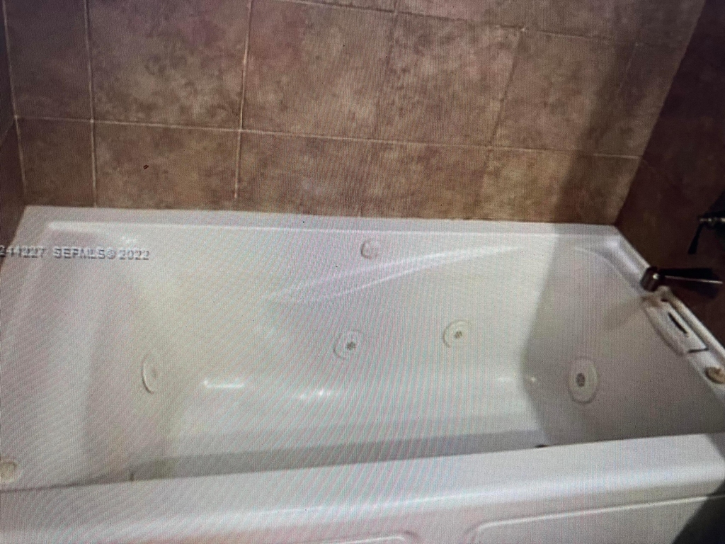 1174 Nw 13th Street - Photo 10