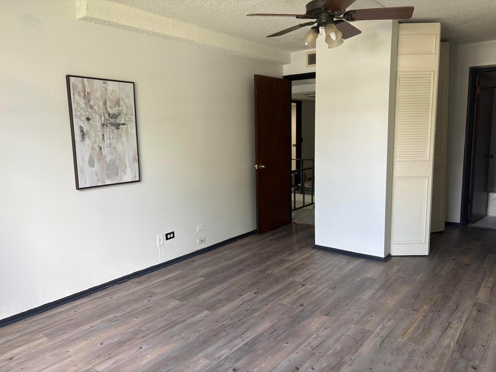 3660 Inverrary Drive - Photo 22