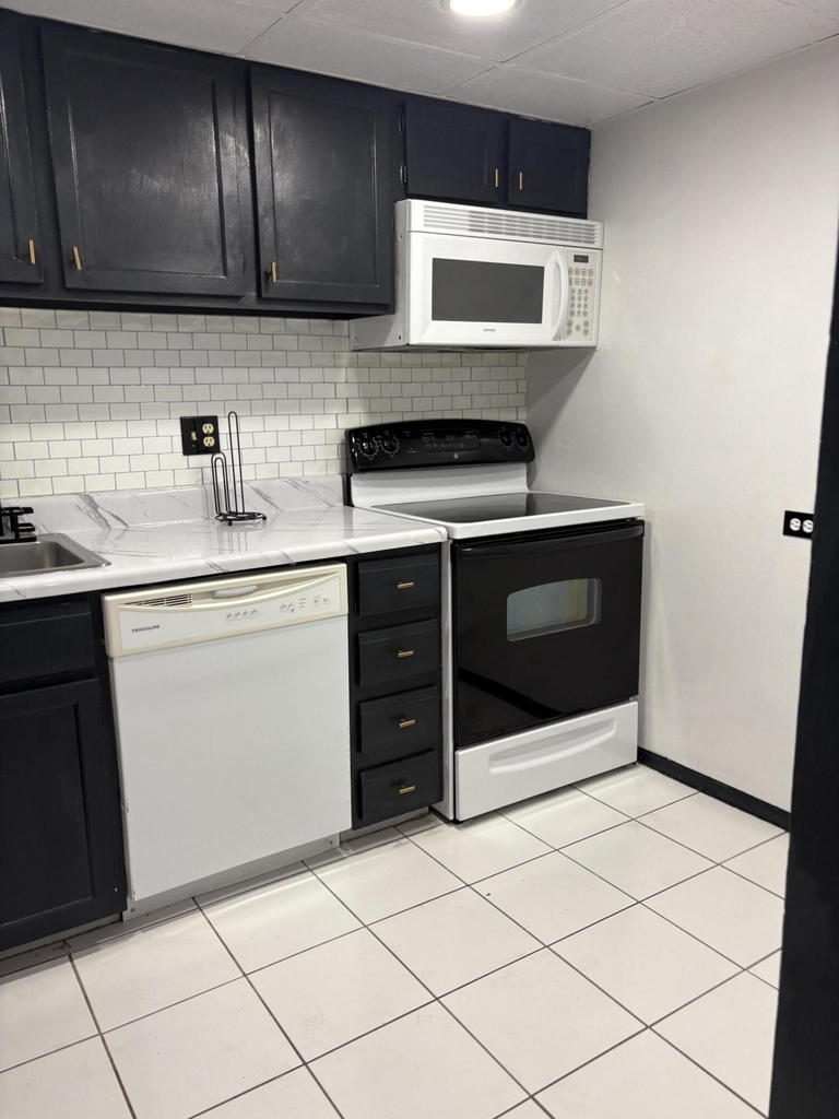 3660 Inverrary Drive - Photo 12