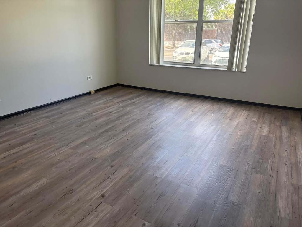 3660 Inverrary Drive - Photo 23