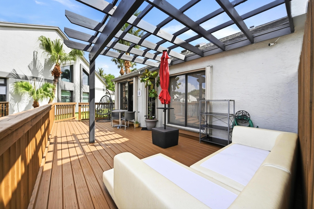 1012 Landings Boulevard - Photo 17