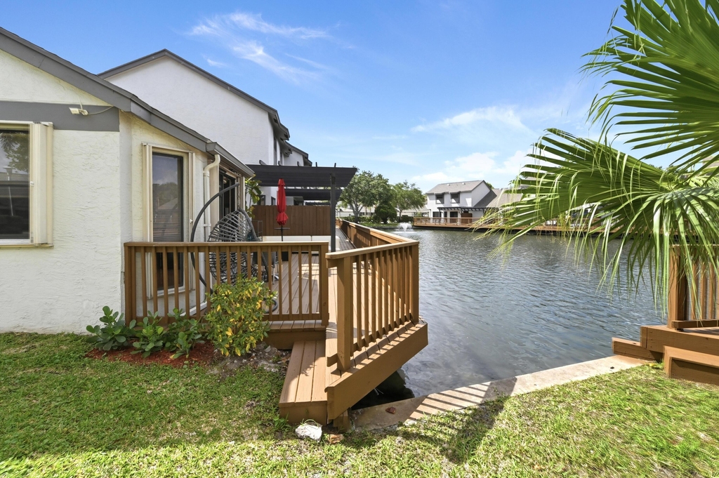 1012 Landings Boulevard - Photo 18