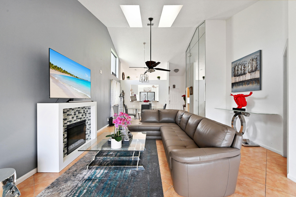1012 Landings Boulevard - Photo 12