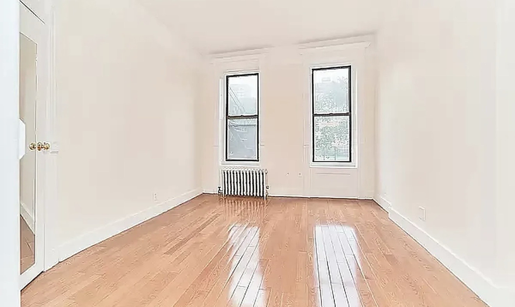 852 Amsterdam Avenue - Photo 3