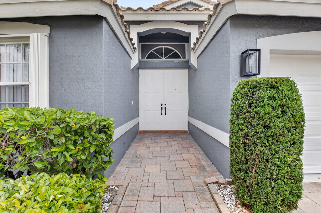 11728 Dove Hollow Avenue - Photo 1